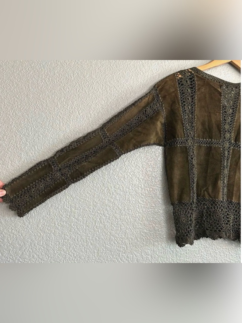 VINTAGE Green Suede Crochet Button front Cardigan Sweater Crew neck Longsleeve - Picture 5 of 13